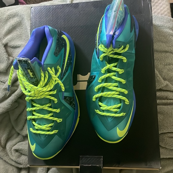 Never worn - Picture 2 of 4